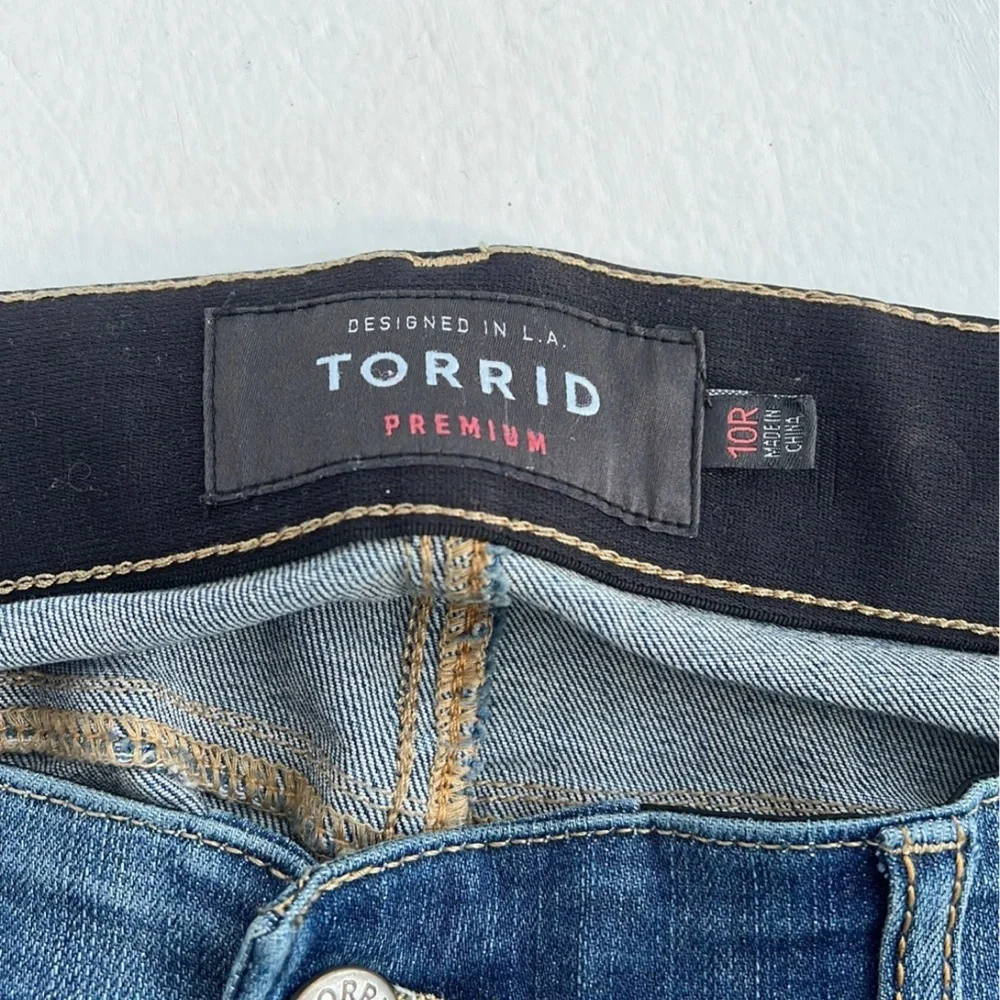 Torrid Bombshell Jeans - Picture 2 of 3